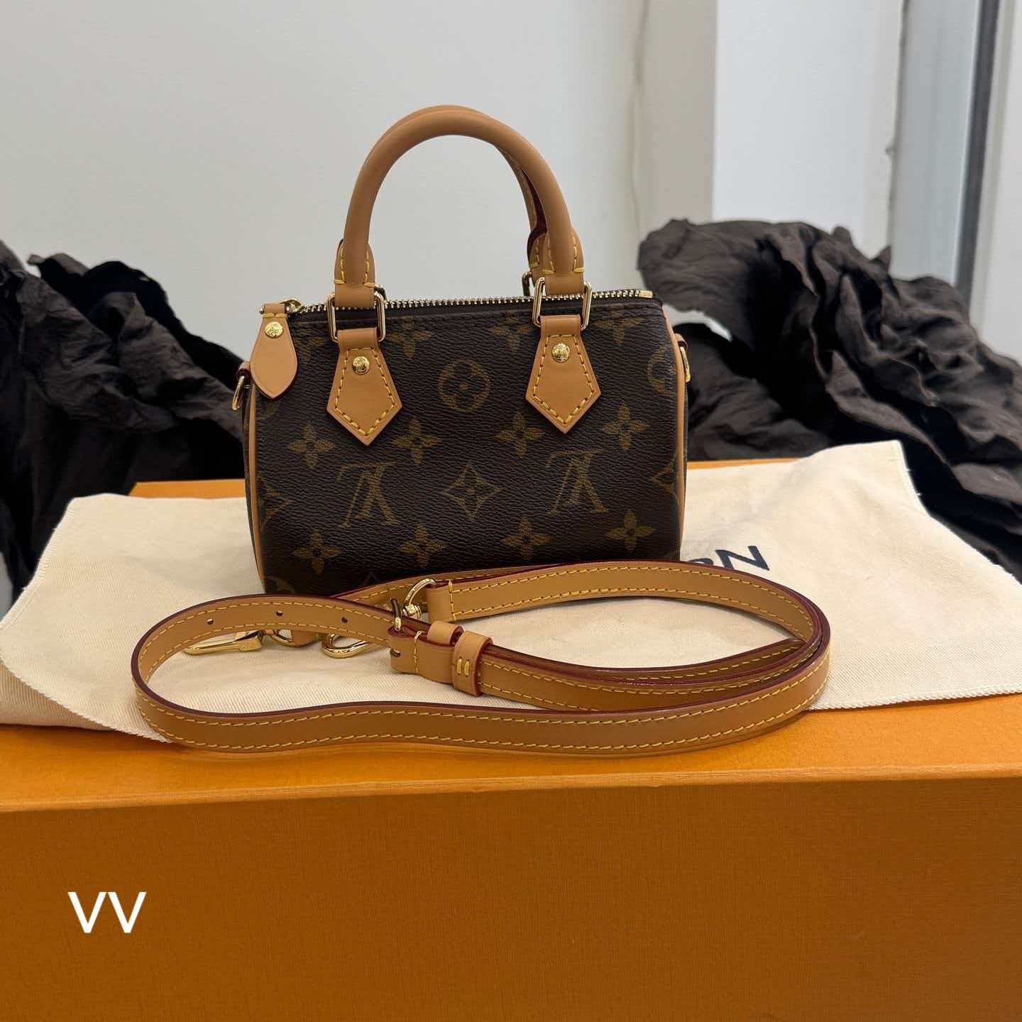 LV Bag(VV)